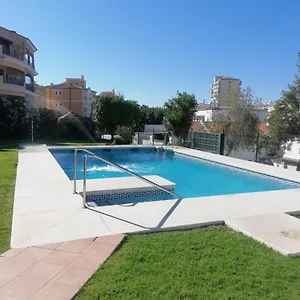 apartamento-en-la-playa-con-piscina.1costadelsol.com/